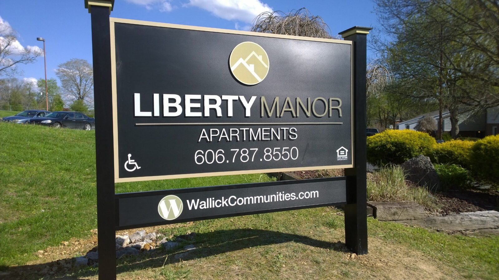 Liberty Manor Exterior Sign